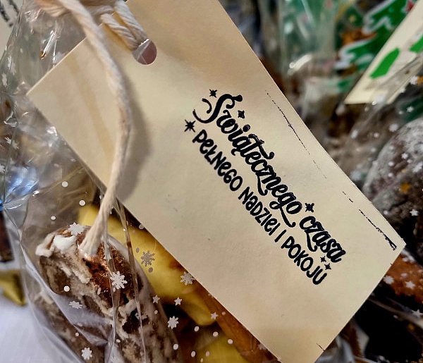 Koncert Zimowo-Świąteczny w MOK-u. Uczniowie SP nr 3 wzruszyli (zdjęcia)-80988