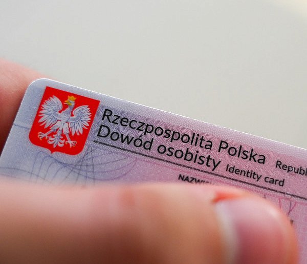 Nie musisz już biec do fotografa. Zdjęcie do dokumentów zrobisz w domu-81487