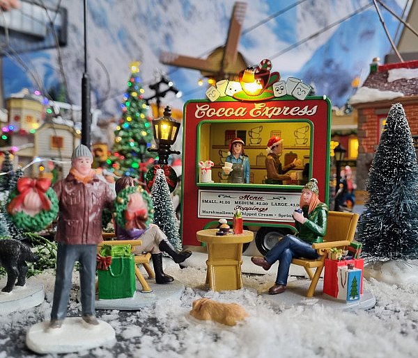 Zimowe miasteczko pani Katarzyny ożywa przed świętami (zdjęcia, film)-81754