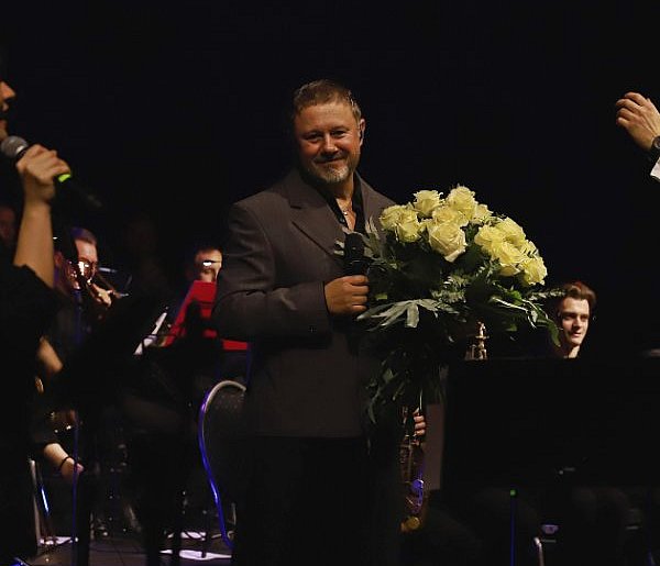 Andrzej Piaseczny gwiazdą Koncertu Noworocznego w Lesznie (zdjęcia)-82156