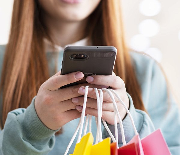 Zalando i Temu podpadły urzędowi. Klienci byli wprowadzani w błąd-82386