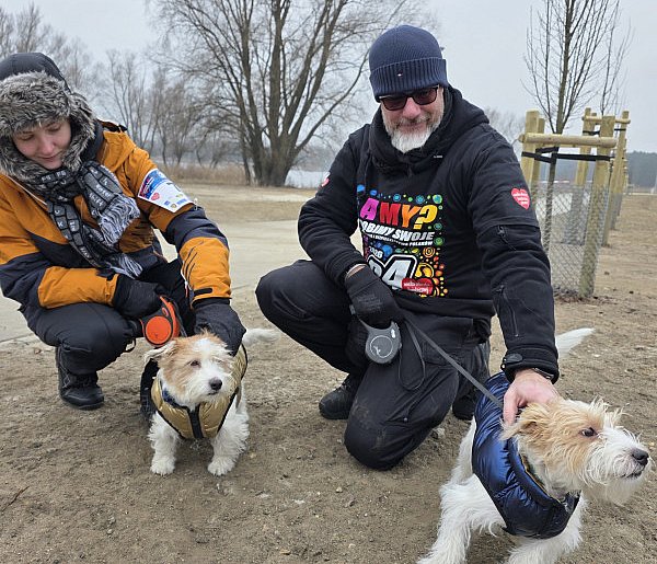 Biegli i maszerowali z kijkami, żeby pomóc dzieciakom (zdjęcia, film)