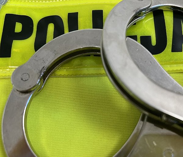 Ojciec z synem znęcali się nad najbliższymi. Ich ofiarami były dwie kobiety