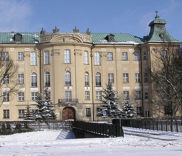 Zabytek w Rydzynie ze sporym zastrzykiem pieniędzy. Kto wsparł Fundację Zamek?