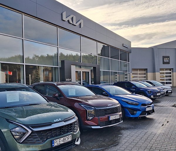 Dwie nowe marki w nowym salonie Rakowski w Rydzynie (zdjęcia)