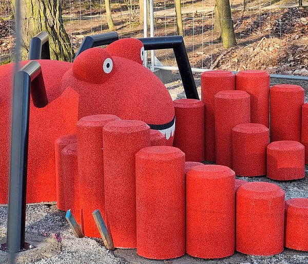 Nowe atrakcje na placu zabaw w Lesznie (zdjęcia, film)
