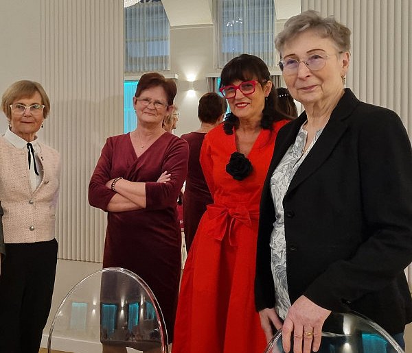 Michał Milowicz zaśpiewał dla 200 pań w Rydzynie (zdjęcia, film)