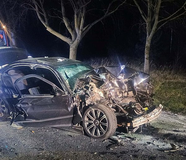 Pięć osób rannych w wypadku dwóch osobówek na starej piątce (zdjęcia)