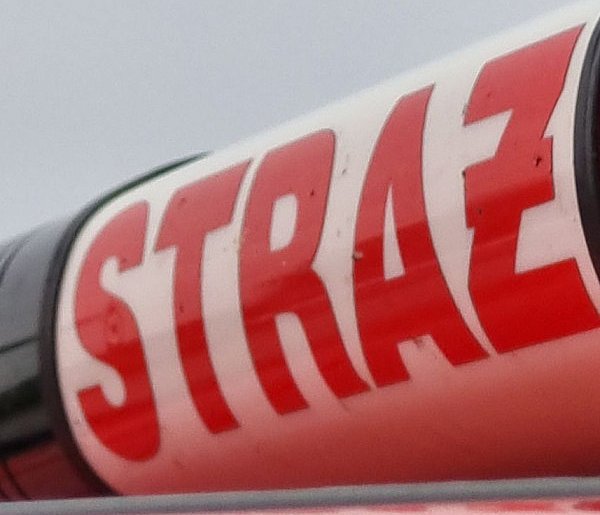 Zderzenie busa i osobówki. Strażacy informują: 5 osób trafiło do szpitala