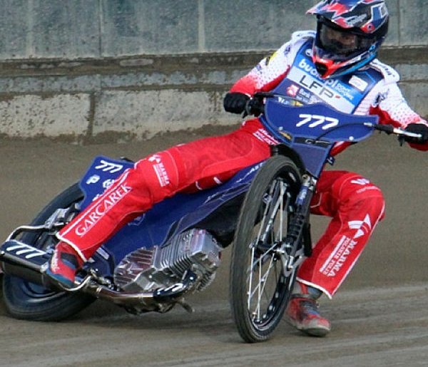 Pawlicki na podium, płonący motocykl Zengoty!