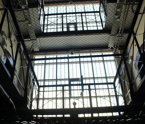 Od świątecznego stołu do więzienia. 9 poszukiwanych trafiło za kraty