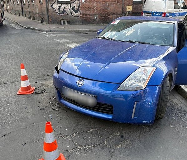 Miał zakaz, uciekał przed policją, staranował radiowóz. Dostał drugi wyrok