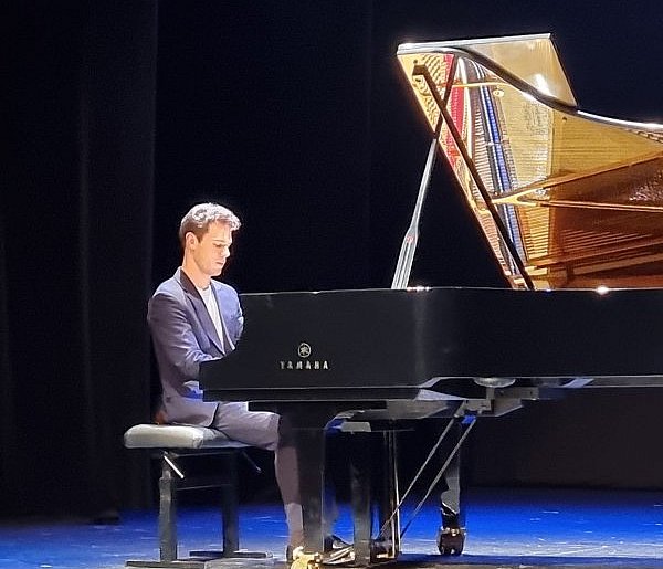 Ten festiwal wypełnił widownię Teatru Miejskiego do ostatniego miejsca