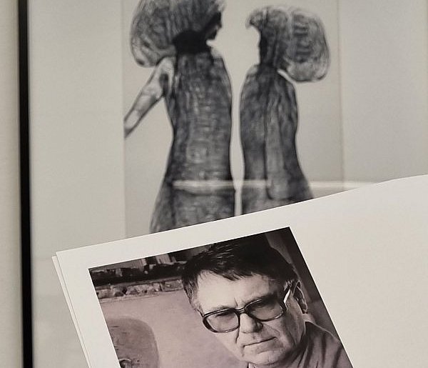 Beksiński Nieoczywisty. Wystawa obowiązkowa (zdjęcia, film)