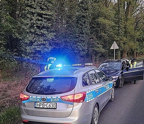 Podejrzana ślina kierowcy i poszukiwani pasażerowie (zdjęcia)