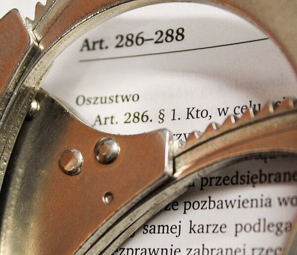 Kliknęła link i straciła 55 tys. zł! Jak uniknąć takiej pułapki?