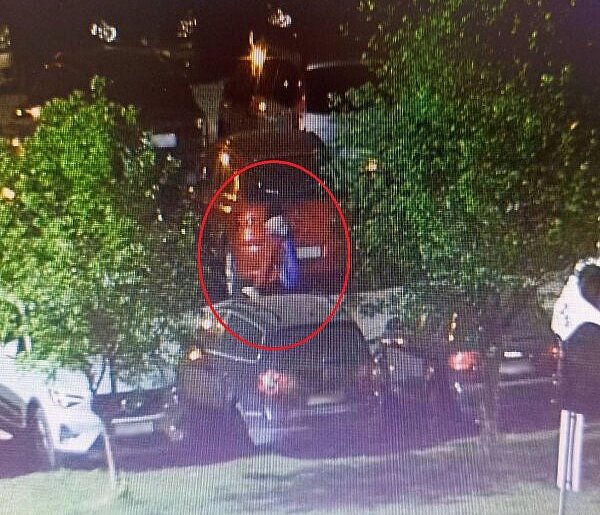 Policja publikuje zdjęcia sprawcy i prosi o pomoc (zdjęcia)