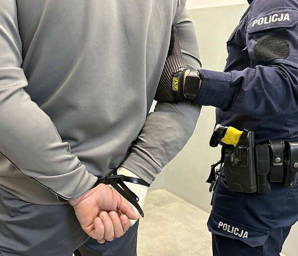 Trzech podejrzanych i ponad półtora kilograma narkotyków (zdjęcia, film)