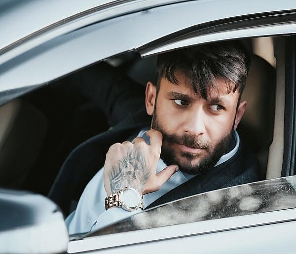 45-latek raczej straci swoje luksusowe auto. Sam się o to postarał