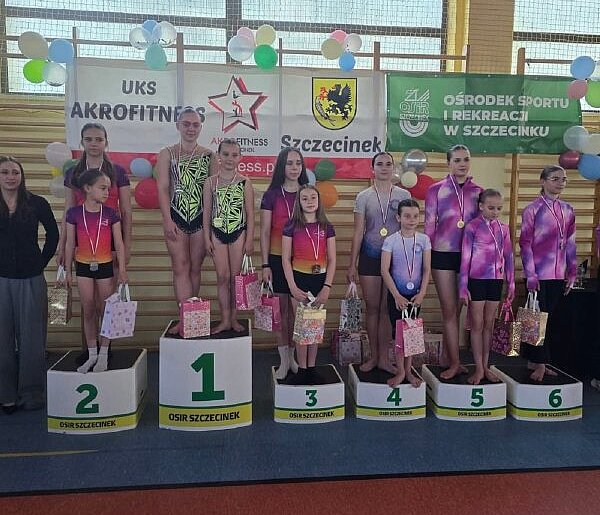 Udany występ akrobatek CRC Leszno w Szczecinku (zdjęcia)