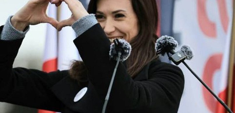 Wyrazista i bezkompromisowa. Ewa Zajączkowska-Hernik zaprasza na otwarte spotkanie