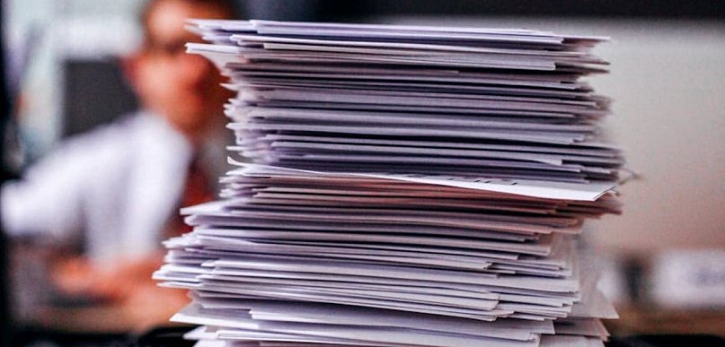 Jak obcokrajowcy mogą wnioskować o kartę pobytu w Lesznie?