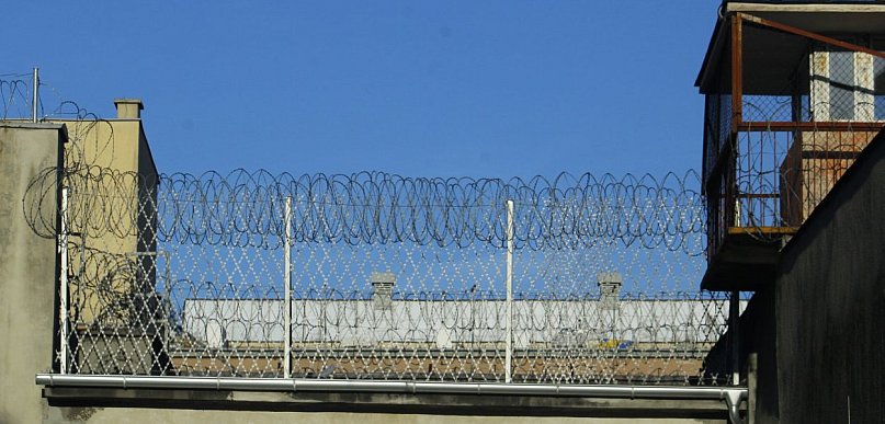 Ojciec z synem znęcali się nad najbliższymi. Ich ofiarami były dwie kobiety