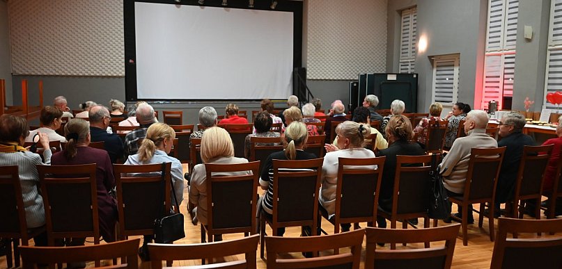 Romantyczny wieczór w kinie w Garzynie (zdjęcia)