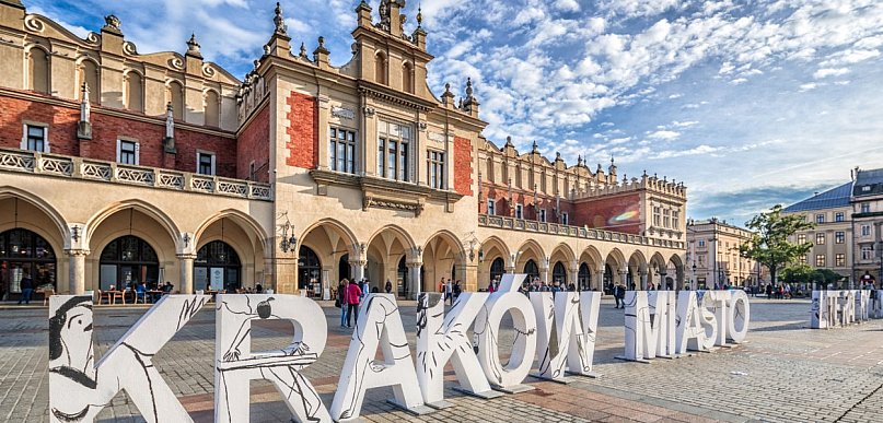 Kraków bez ciężkiego bagażu – jak maksymalnie wykorzystać podróż