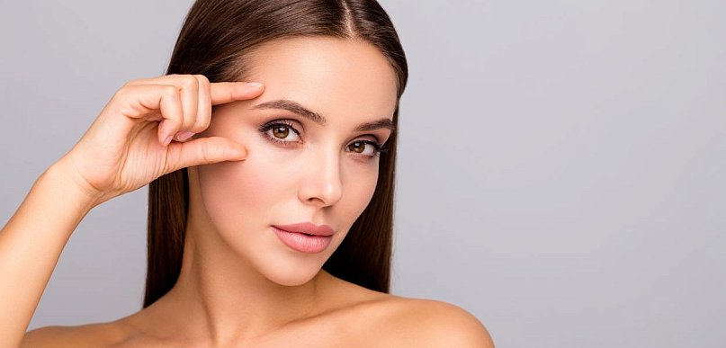 Rekonwalescencja po korekcie powiek – czego się spodziewać?