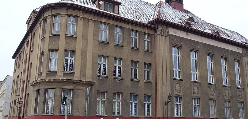 Likwidacja SP nr 1 w Lesznie na antenie RMF FM. Co na to ministra edukacji?