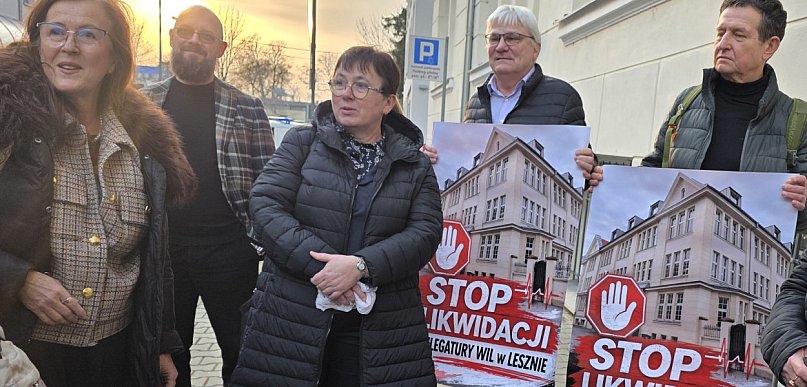 Mocne słowa na proteście w Lesznie: Zrobili to lekarze lekarzom (zdjęcia)