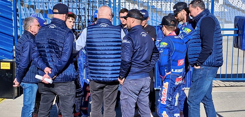 Prezes Dworakowski spotkał się z drużyną przed piątkowym treningiem (zdjęcia)