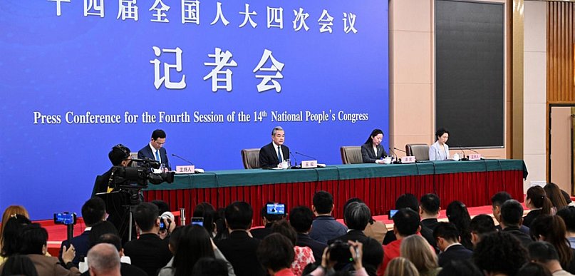 Chiny-USA: Kontakty przywódców stanowią strategiczną gwarancję