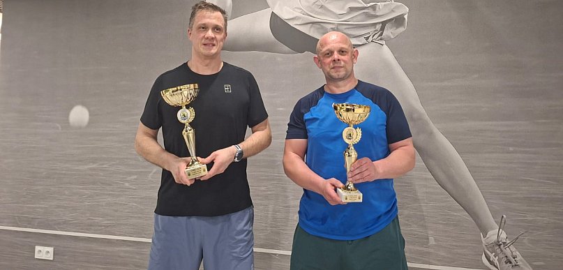 Panowie na kortach Akwawit. Rywalizowali w turnieju singlowym