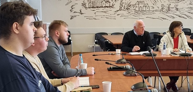 Zapraszamy na konferencję: Jak bezpiecznie korzystać z internetu? (zdjęcia)