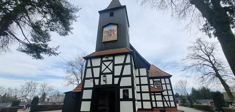 MSWiA dało pieniądze na kościół w Kaczkowie. Obiekt jest w bardzo złym stanie