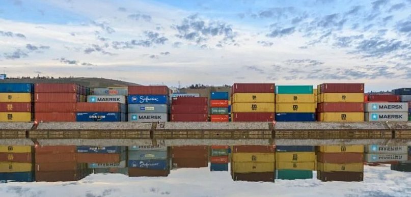 Kontenery morskie na sprzedaż dla firm – nowe i używane rozwiązania 20’ i 40’