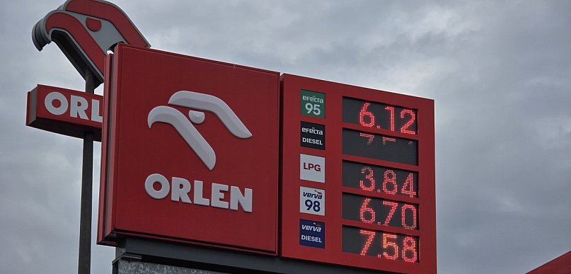 Paliwo w dół. Tak tanio dawno nie było! Sprawdziliśmy ceny w Lesznie