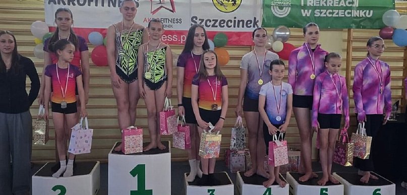 Udany występ akrobatek CRC Leszno w Szczecinku (zdjęcia)