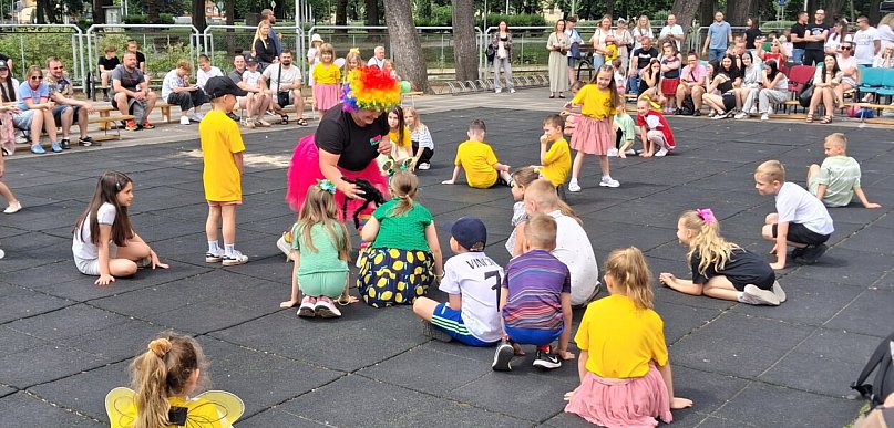 Festyn Integracyjny w Szkole Podstawowej nr 7 w Lesznie (zdjęcia)
