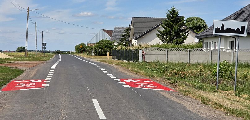Już jest! To pierwsza taka trasa pieszo-rowerowa w powiecie (zdjęcia)