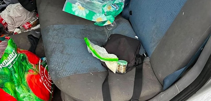 Auto wylądowało w rowie, a uciekającemu kierowcy grozi do 3 lat więzienia