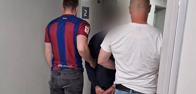 Ukrywał się w Czechach. Kryminalni złapali go koło Bojanowa