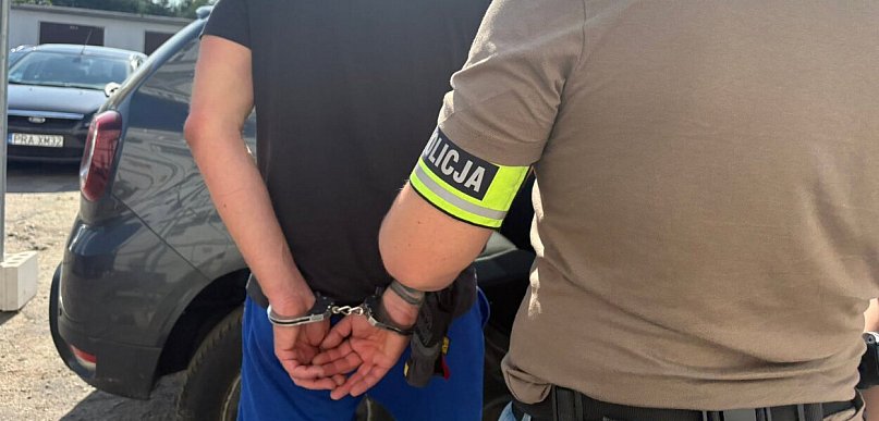 Wielokrotnie łamał sądowy zakaz. Uciekał autem przed policją (zdjęcia)
