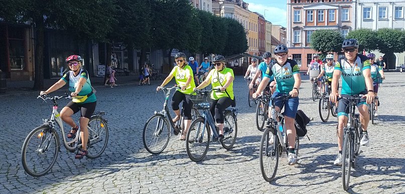 Leszno kręci kilometry mimo upału. Rywalizacja kończy się 30 czerwca (zdjęcia)