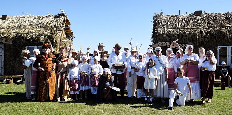 Piotrowice i Trzebiny świętowały 330 rocznicę uwolnienia chłopów (zdjęcia) - 78597