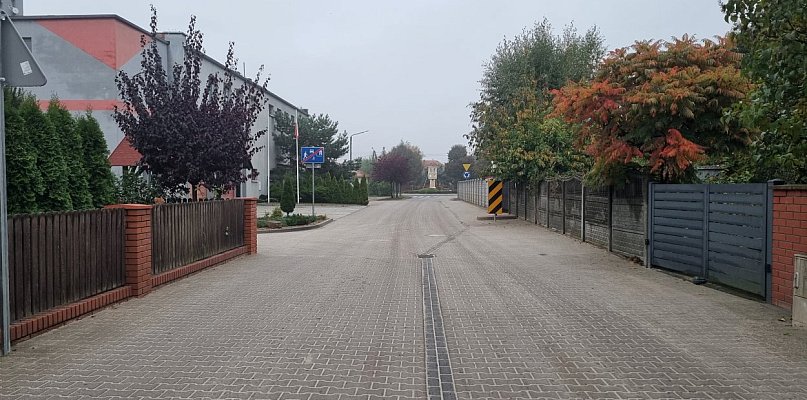 Trzy ulice w Rydzynie mają nową nawierzchnię (zdjęcia) - 79269