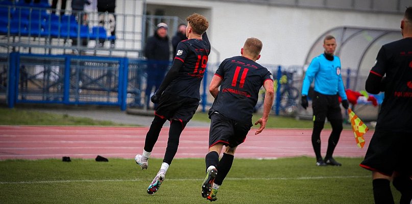 Wyjazdowy mecz piłkarzy KP Polonia 1912 Leszno w Wągrowcu - 79913