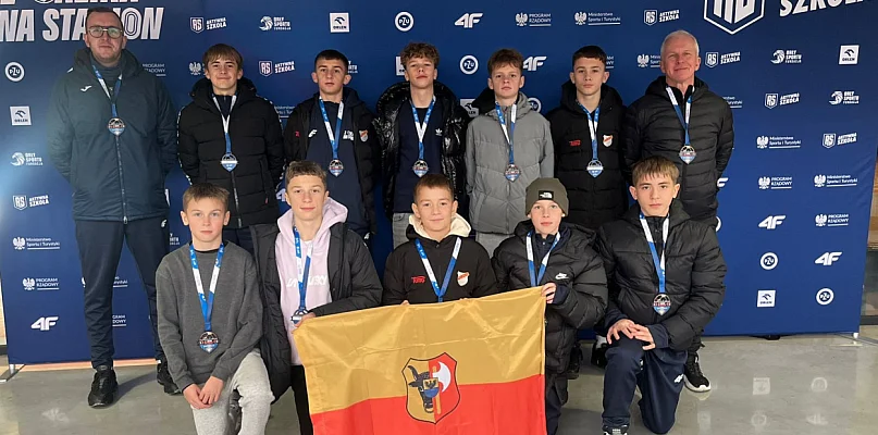 Z Orlika na Stadion. Szkoła z Leszna z brązowymi medalami - 80360